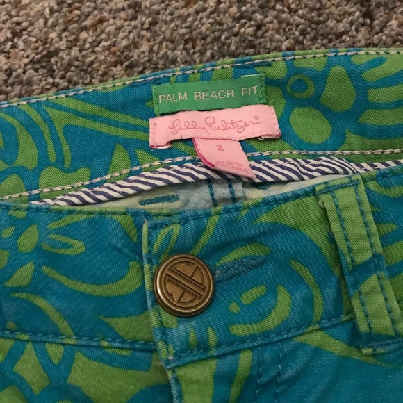 Lilly Pulitzer palm beach fit blue & green capris - Picture 2 of 5